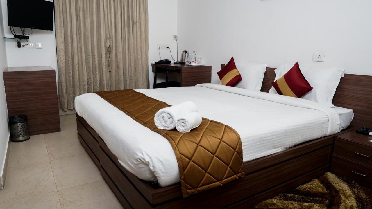 The Altruist Business Stays, Navi Mumbai-2 エクステリア 写真